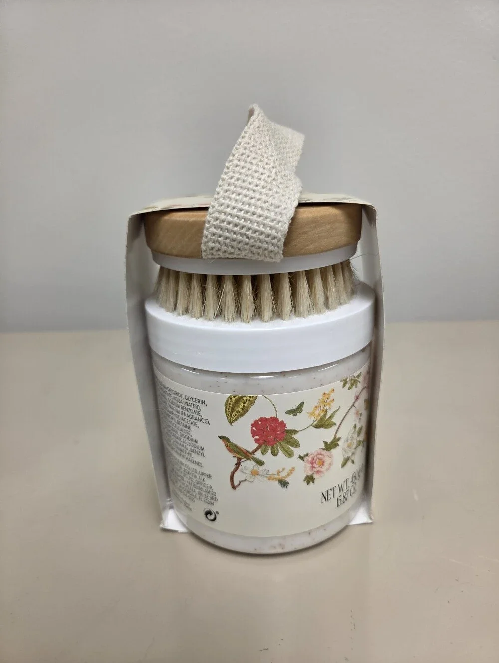 Asquith & Somerset — Honey & Chamomile Body Scrub + Exfoliating Brush—New, 15.87
